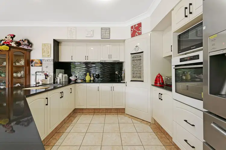 Fifth view of Homely house listing, 16 Nottinghill Gate Drive, Arundel QLD 4214