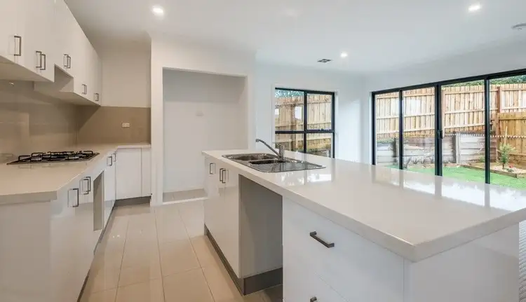 Fourth view of Homely townhouse listing, 2/13 Gonis Crescent, Carrum Downs VIC 3201