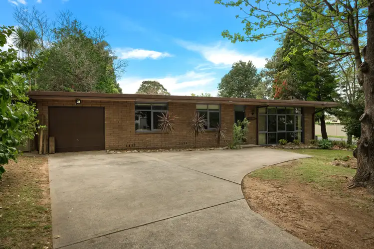 1 Edwards Avenue, Bomaderry NSW 2541