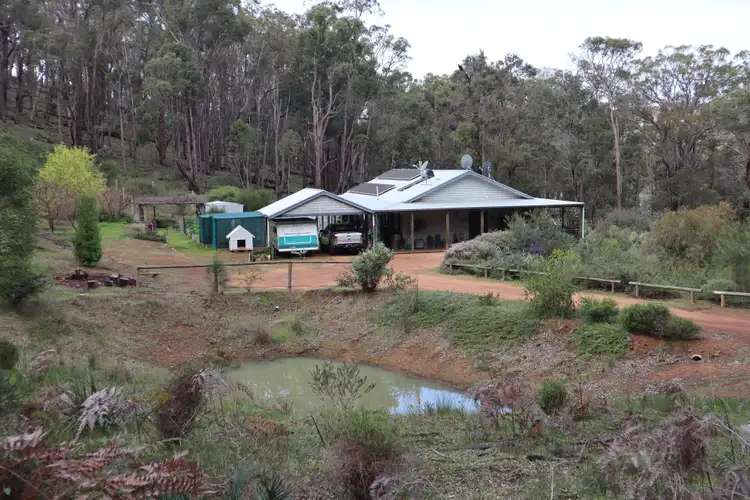 258 Hamilton Road, Winnejup WA 6255
