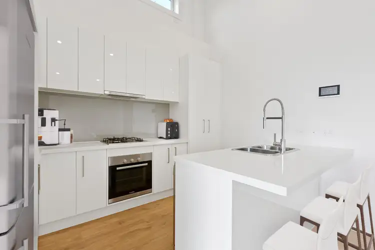 Third view of Homely apartment listing, 5/2a Williams Grove, Bonbeach VIC 3196