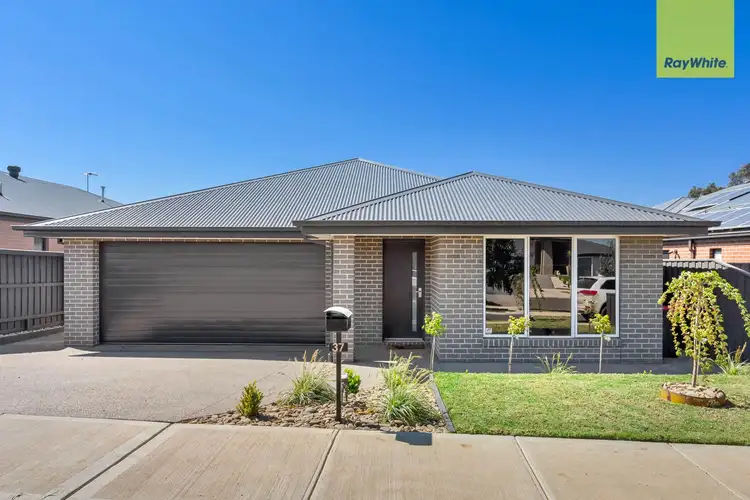37 McLachlan Street, Bacchus Marsh VIC 3340