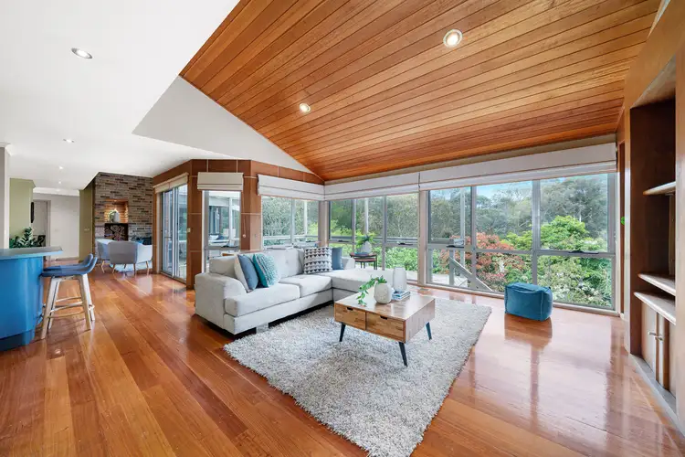 52 Edgerton Road, Mitcham VIC 3132