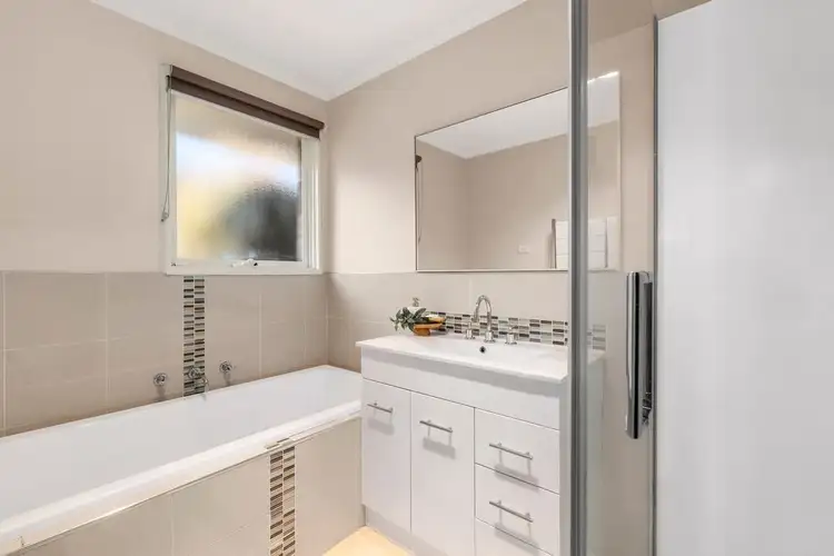 Sixth view of Homely house listing, 4 Henricks Court, Mill Park VIC 3082