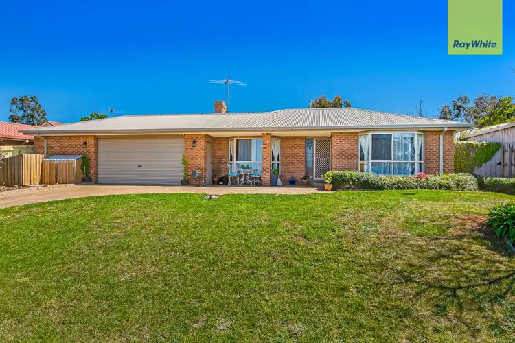 74 Underbank Boulevard, Bacchus Marsh VIC 3340