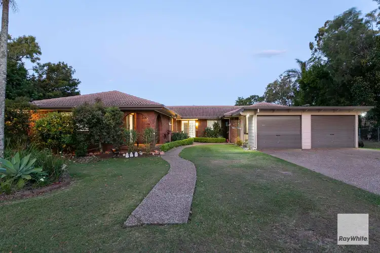 6 Watsonia Street, Redland Bay QLD 4165
