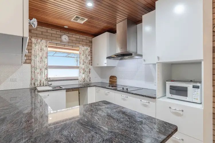 6 Kinnane Crescent, Pasadena SA 5042