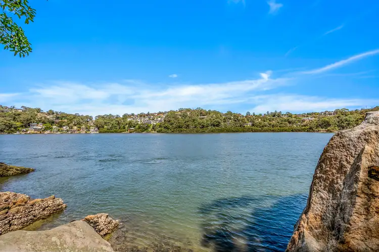 49 Woodlands Avenue, Lugarno NSW 2210