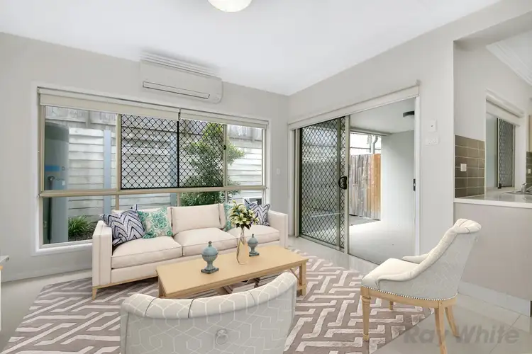 Main view of Homely townhouse listing, 19/60 Lakefield Place, Runcorn QLD 4113