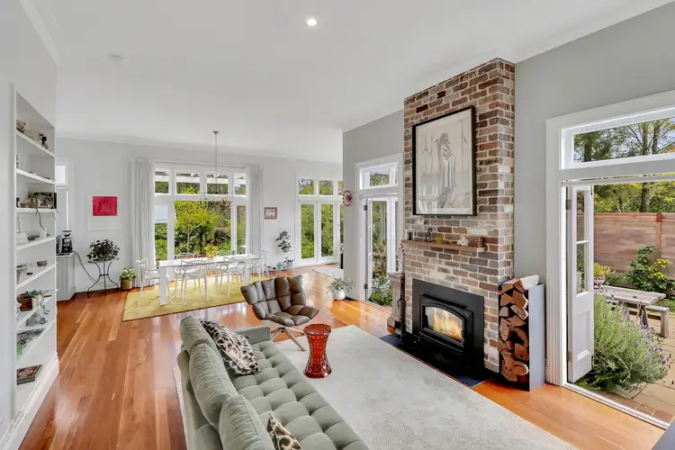 6 St Andrews Avenue, Blackheath NSW 2785