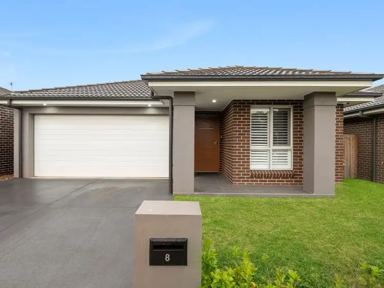 8 Everingham Street, Colebee NSW 2761