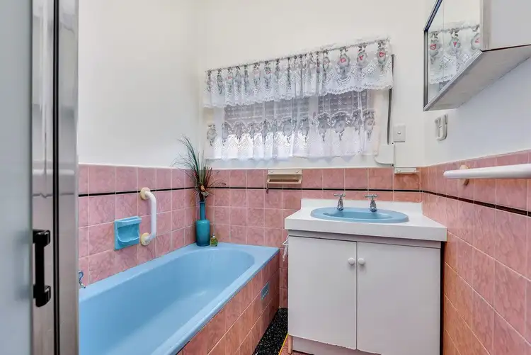 Fifth view of Homely house listing, 8 Norfolk Avenue, Brahma Lodge SA 5109