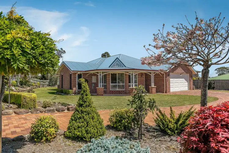 11a Collingwood Close, Middle Ridge QLD 4350