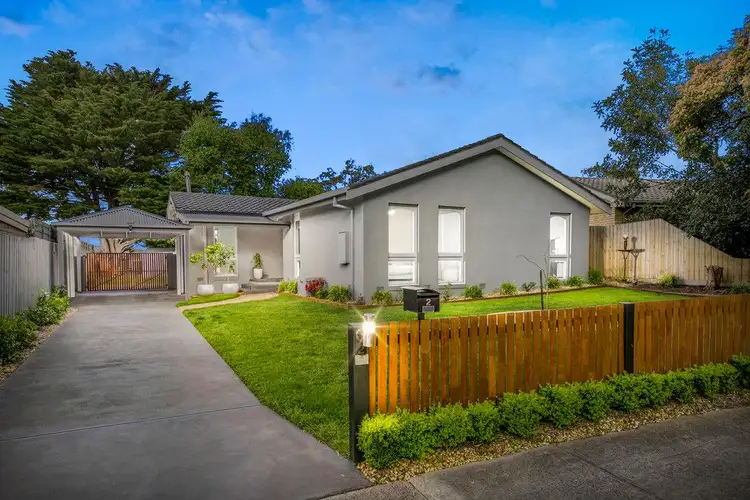 2 Landsdowne Court, Frankston VIC 3199