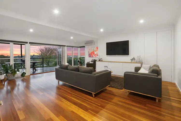6 Melrose Avenue, Highton VIC 3216
