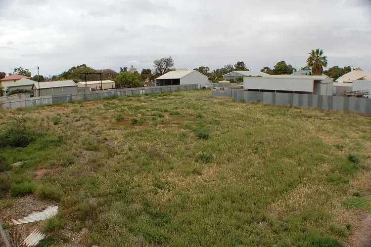 18&20 Fifth Street, Quorn SA 5433