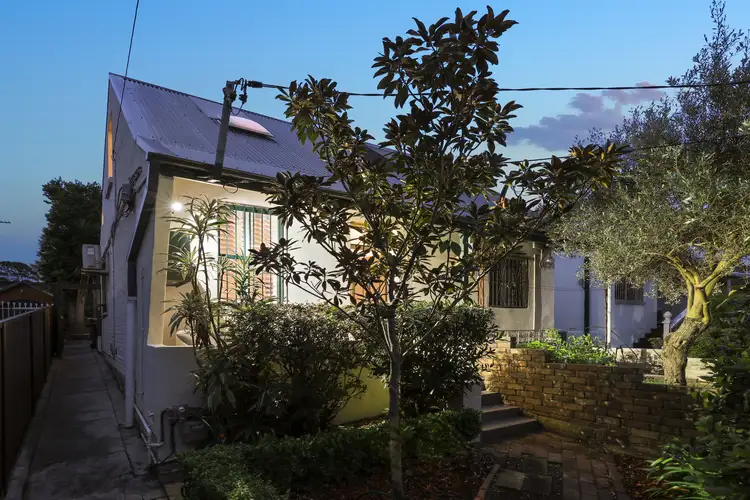 105 Petersham Road, Marrickville NSW 2204