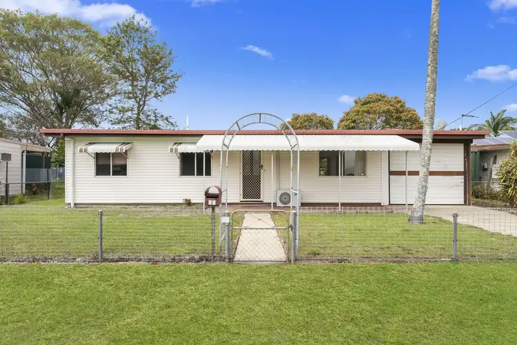 12 Fiona Street, Beachmere QLD 4510