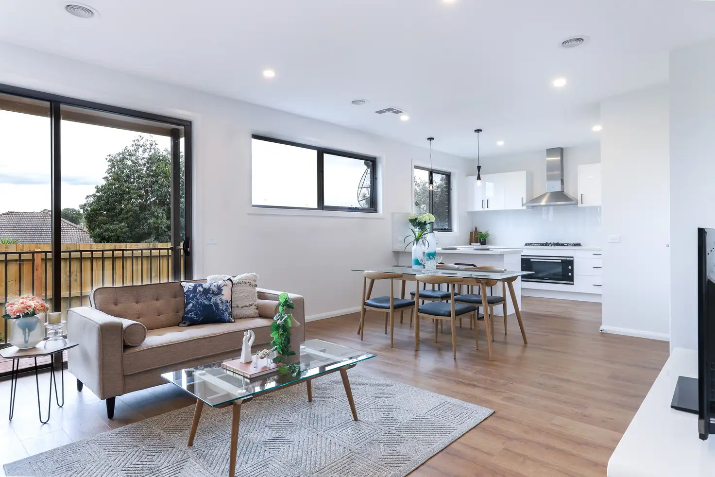 Main view of Homely townhouse listing, 2/39 Bolwarra Street, Chadstone VIC 3148