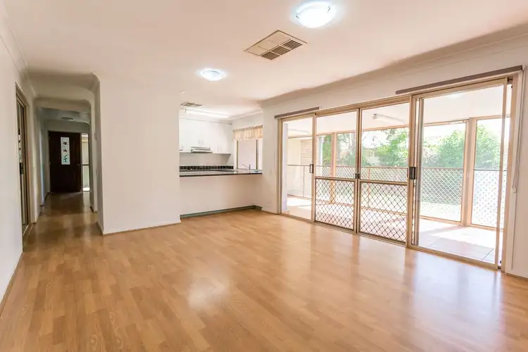 Sixth view of Homely house listing, 11 Peggy Court, Emerald QLD 4720