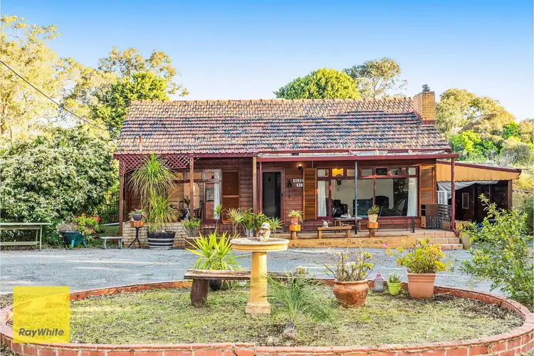 57 Lesmurdie Road East, Walliston WA 6076