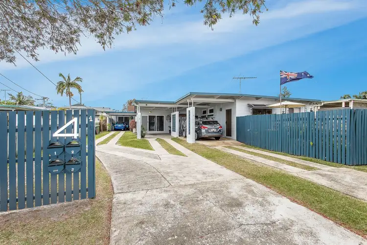 2/4 Longland Street, Redcliffe QLD 4020