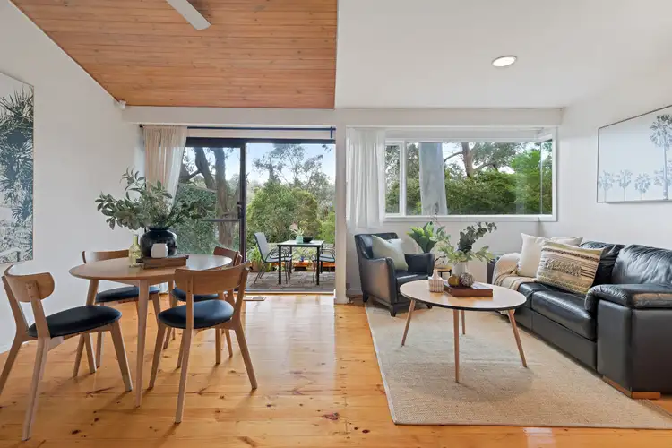 Sixth view of Homely house listing, 10 Camelia Court, Croydon South VIC 3136