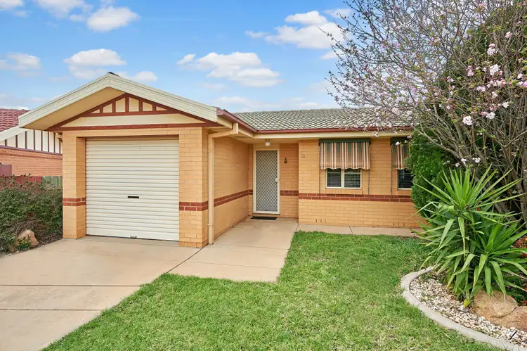 34 Girraween Mews, Glenfield Park NSW 2650