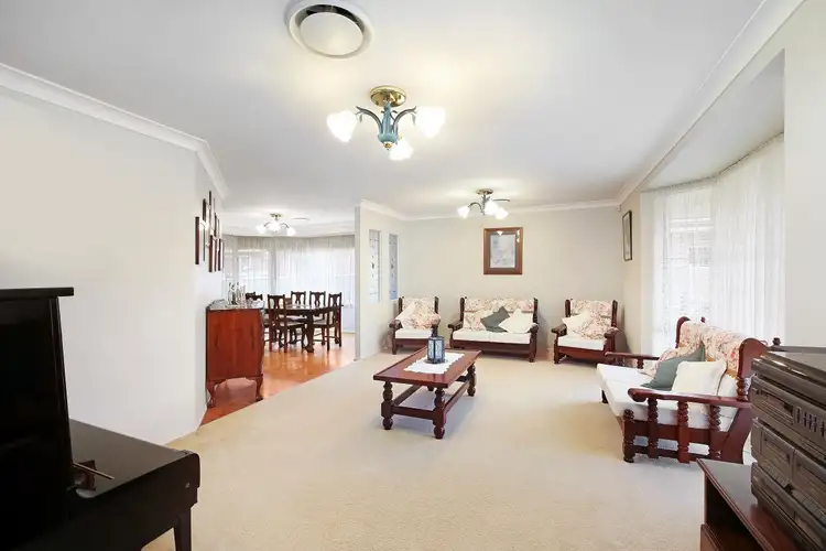 Second view of Homely house listing, 5 Finch Place, Point Clare NSW 2250