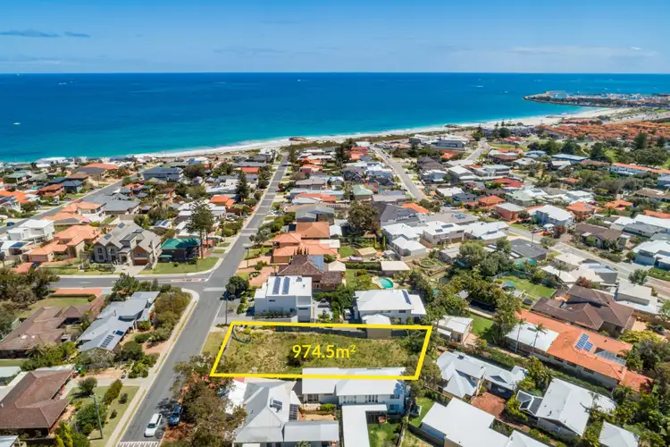 37 Robin Avenue, Sorrento WA 6020