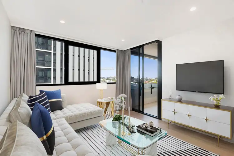 909/17 Deshon Street, Woolloongabba QLD 4102