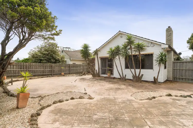51 Station Street, Aspendale VIC 3195