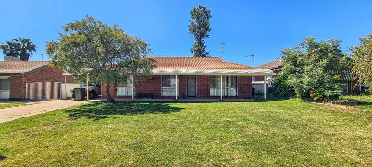 12 Lockett Place, Tolland NSW 2650