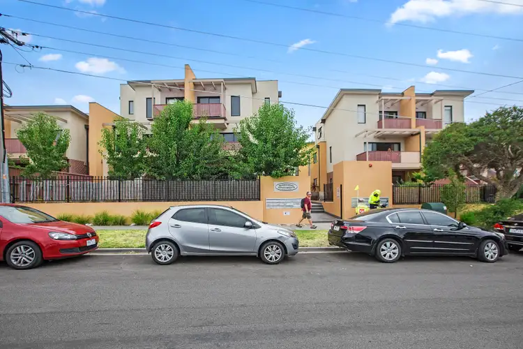 Main view of Homely apartment listing, L1 6/5 Culcairn Drive, Frankston South VIC 3199