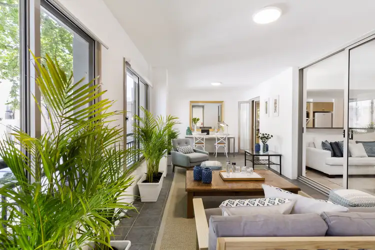 Main view of Homely apartment listing, 4/23-29 Bourke Street, Woolloomooloo NSW 2011