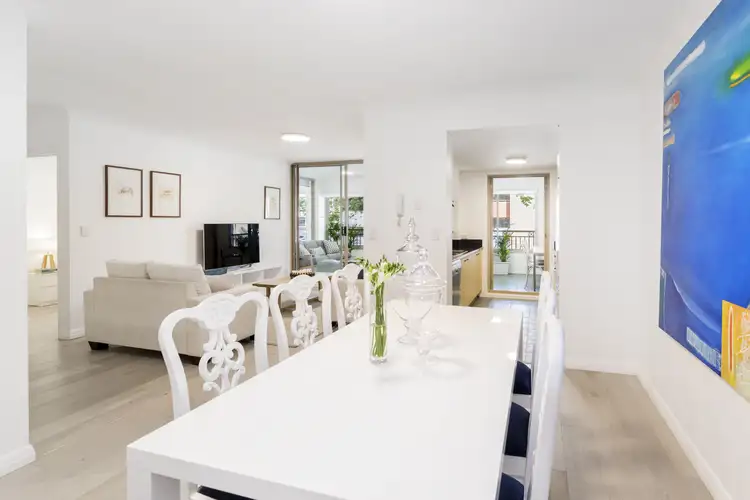 Third view of Homely apartment listing, 4/23-29 Bourke Street, Woolloomooloo NSW 2011