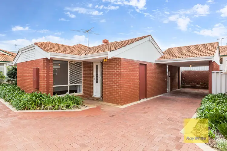 2/8 Hayburn Street, Scarborough WA 6019