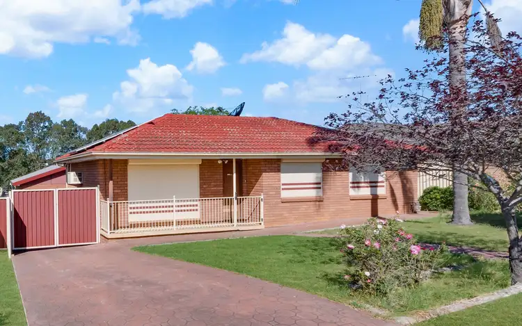 26 Queenscliff Drive, Woodbine NSW 2560