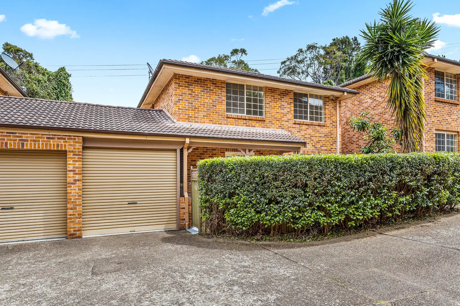 Main view of Homely townhouse listing, 2/5 Henry Kendall Avenue, Padstow Heights NSW 2211