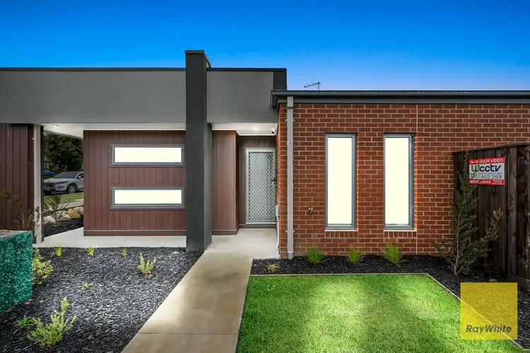 18 O'Brien Parade, Pakenham VIC 3810