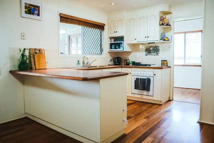 21 Brimblecombe Street, Dalby QLD 4405