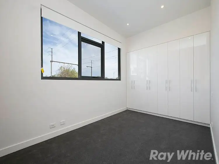Third view of Homely apartment listing, 2/67 Patterson Road, Bentleigh VIC 3204