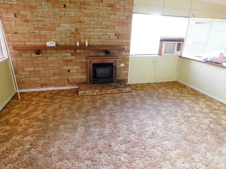 Second view of Homely house listing, 8 Dunn Street, Bordertown SA 5268