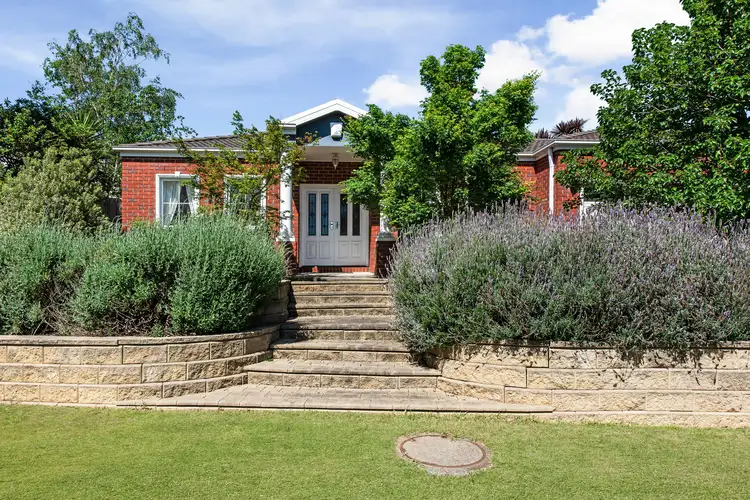 14 Ralron Court, Pakenham VIC 3810