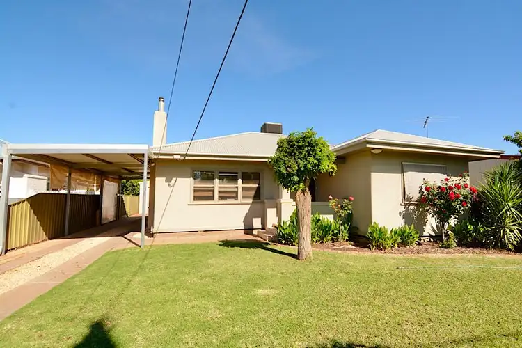 16 Kurrajong Parade