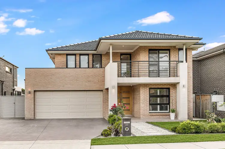 23 Rowe Drive, Potts Hill NSW 2143