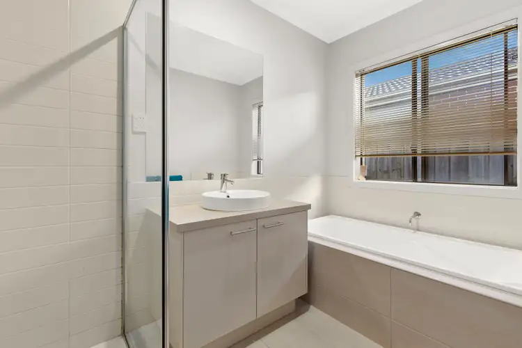 Sixth view of Homely house listing, 9 Ravensdale Avenue, Officer VIC 3809