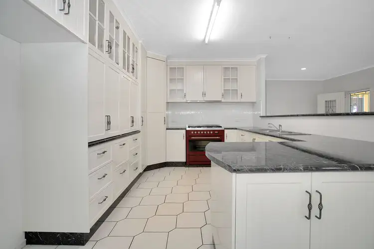 Sixth view of Homely house listing, 8 Dell Court, Beaconsfield QLD 4740