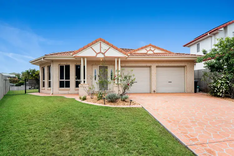 7 Bentley Court, Mansfield QLD 4122