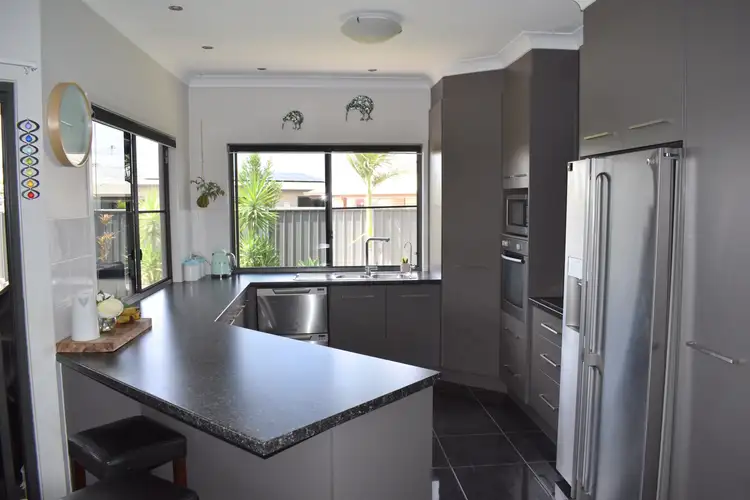 Second view of Homely house listing, 14 Singleton Court, Emerald QLD 4720